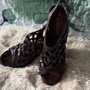 AEROSOLES Dark Brown Woven Slingback Heels